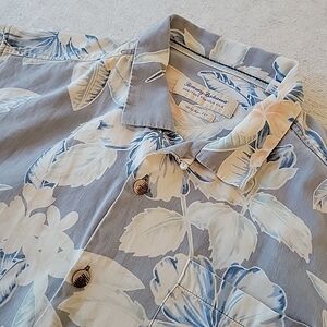 Tommy Bahama Shirt Men's XL Floral Heritage Tortola Silk Original Fit Hawaiian